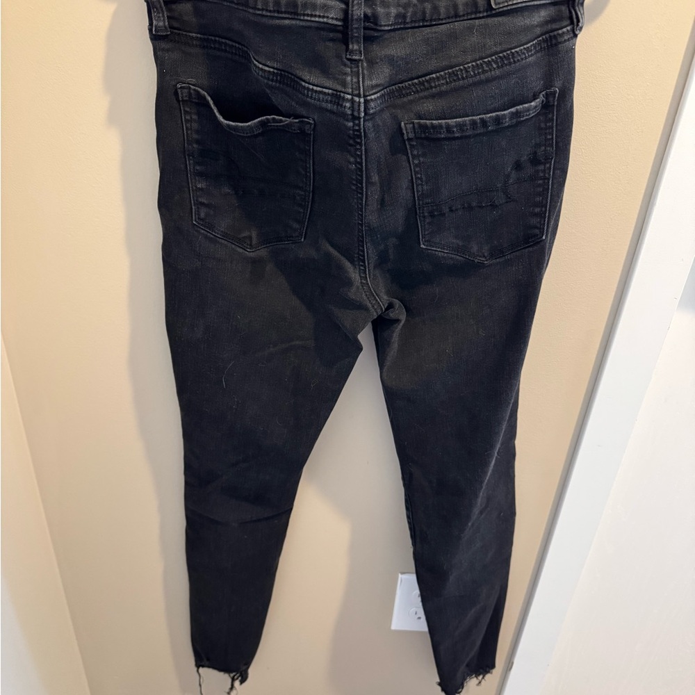 American Eagle Ripped Jeans - Picture 2 of 4